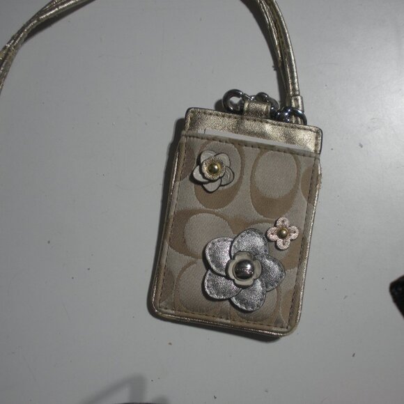 Bulk Lot of Various Bags, Wallets, Coach Lanyards, Some New - Picture 13 of 16